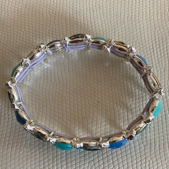 Nine West beautiful teal stoned sparkly stretch bracelet silvertone gorgeous - Picture 4 of 6